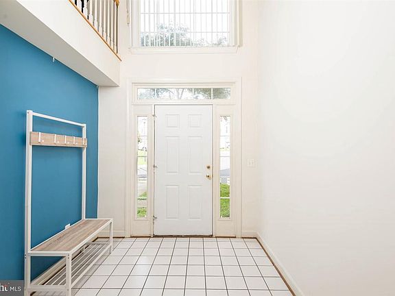 3rd image of 14232 Madrigal Dr