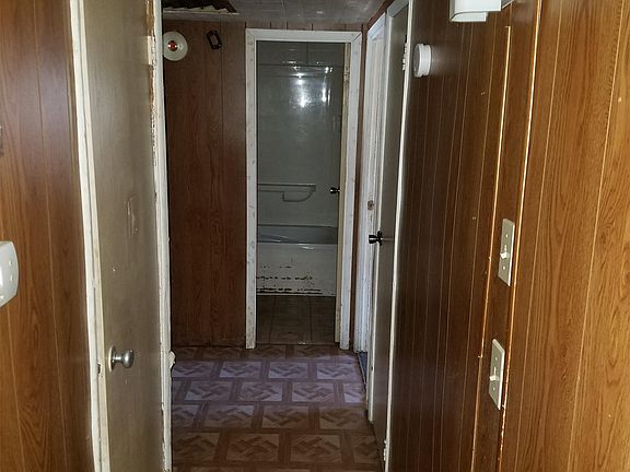 5th image of 5349 Prentiss St