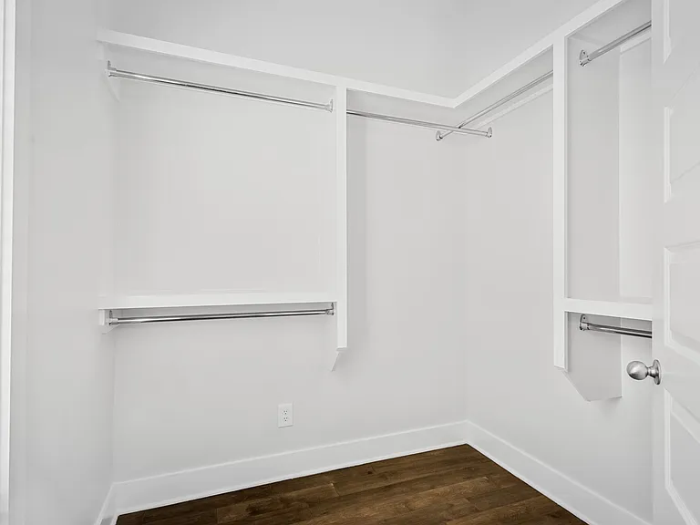 700 James Ave #19 — Photo 14