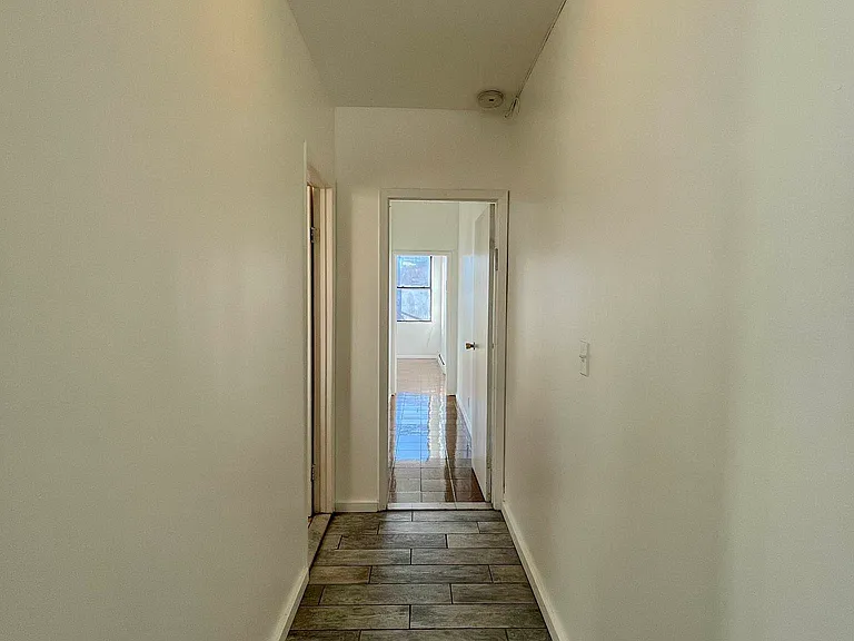 301 E 110th St #4D — Photo 5