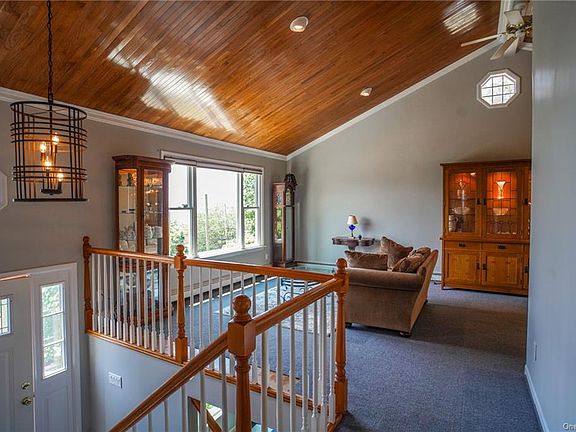 5th image of 1 Gualtiere Ln