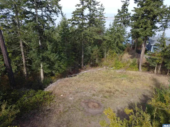570 North St, Sequim, WA 98382