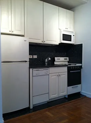 Rented by Citi Habitats | media 16