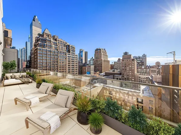 215 W 28th St #14C, New York, NY 10001
