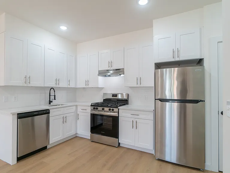 52 Wheeler Ave — Photo 18