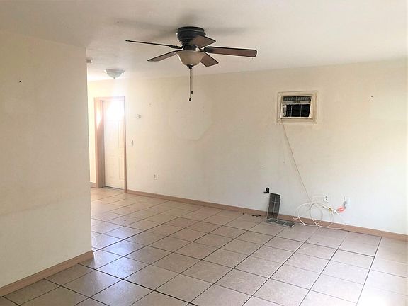 4th image of 862 S Lake Shore Way