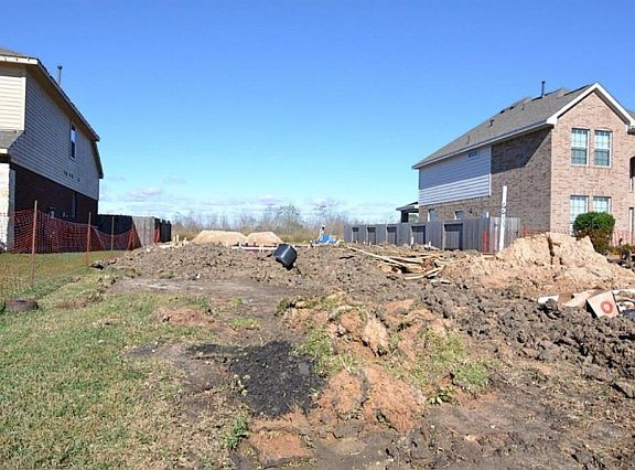 3rd image of 6610 Hawkins Hill Ln