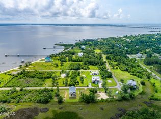 113 Pine Tree Rd #21, Bay Saint Louis, MS 39520