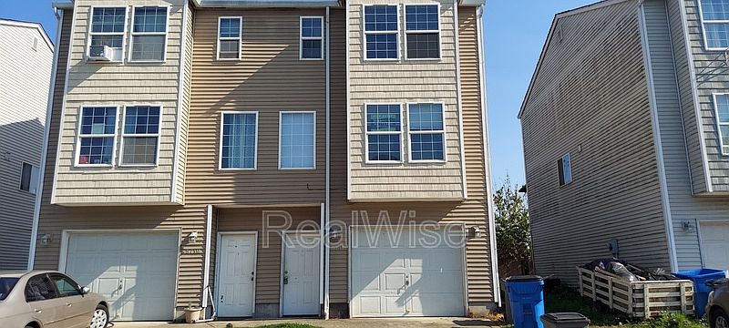 1st image of 5719 NE 135th Ave