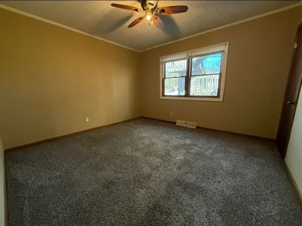 493 Burch St, Dubuque, IA 52001