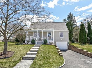 153 Moritz Pl, Fairfield, CT 06824