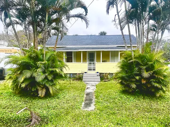 4911 Elm Avenue, Fort Pierce, FL 34982