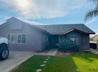 1065 Polly Ct, Arvin, CA 93203