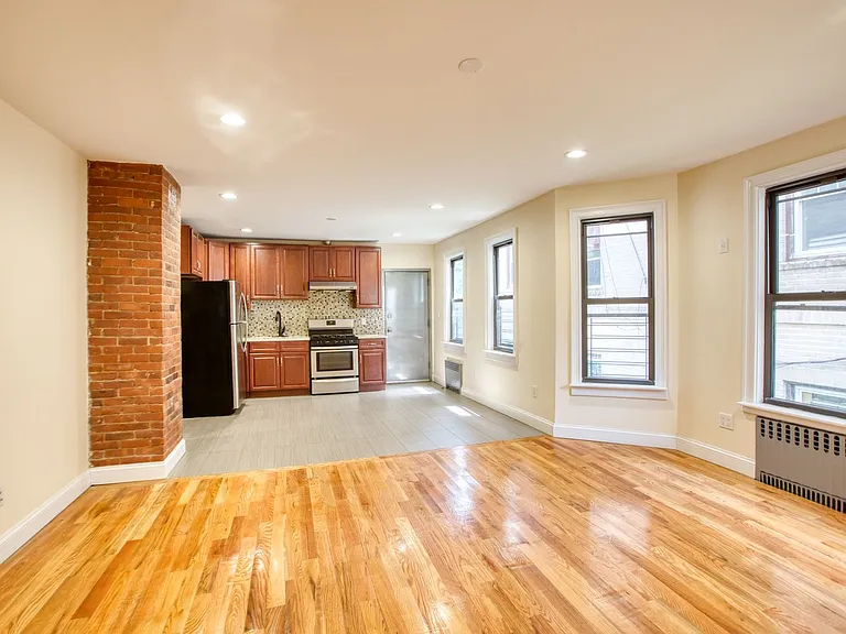 180 Willow St #1 — Photo 9