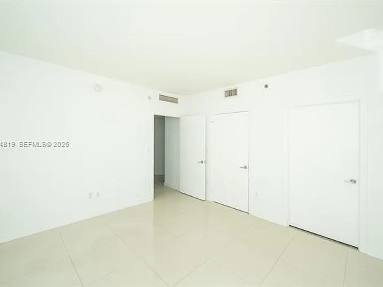 55 SE 6th St #CU-2210 — Photo 18