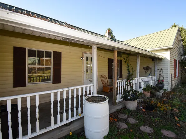 11034 State Highway 1247, Waynesburg, KY 40489