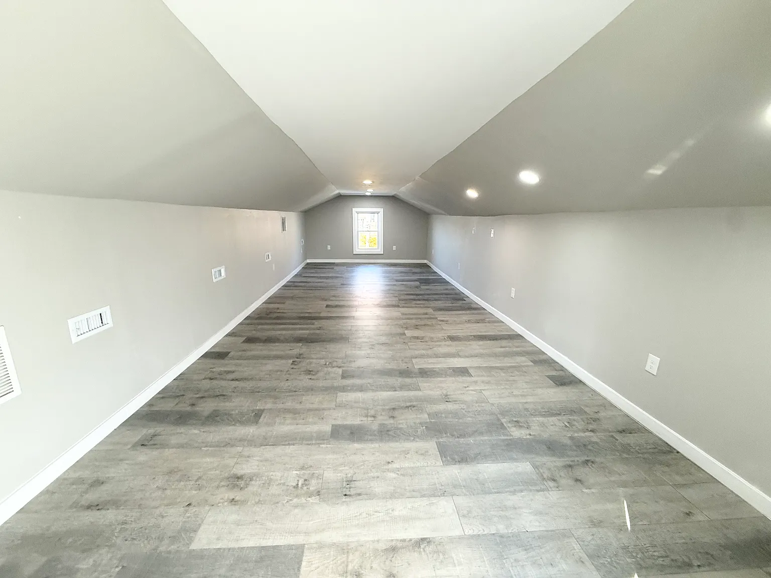 4 bed, 1500 sqft, $3,600 — Photo 3
