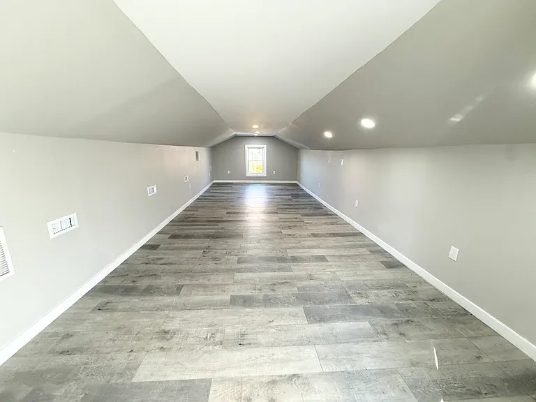 41 Howe St #2 — Photo 3
