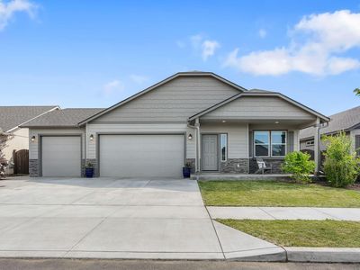 2428 NW Kingwood Ave, Redmond, OR, 97756