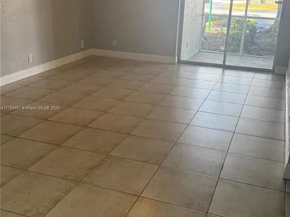 5720 Rock Island Rd APT 380, Fort Lauderdale, FL 33319