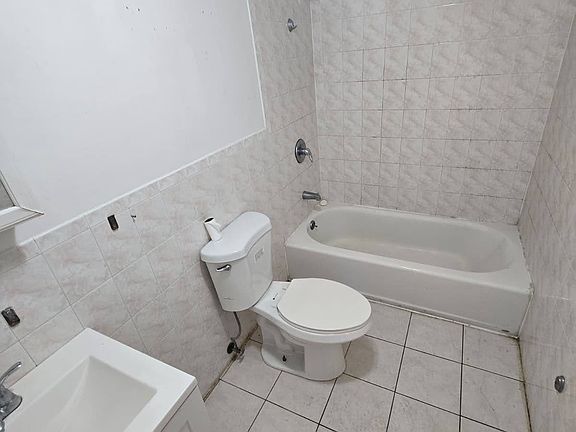 3rd image of 14 Bergen Ave Floor 2