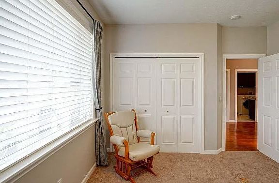 5th image of 2284 Tuscana Ave S