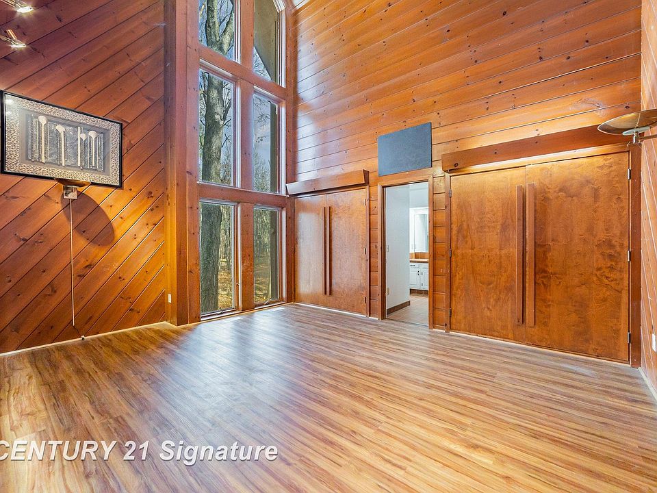 22nd image of this home