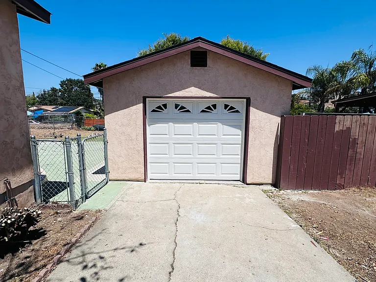 937 Euclid Ave — Photo 13
