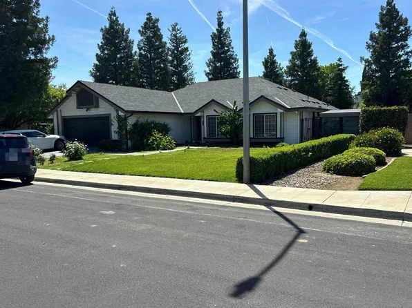 552 W Minarets Ave, Clovis, CA 93611