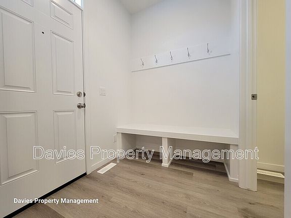 5th image of 6328 176th Ave NW