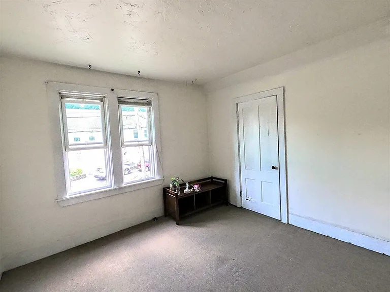 95 Temple St #1 — Photo 4