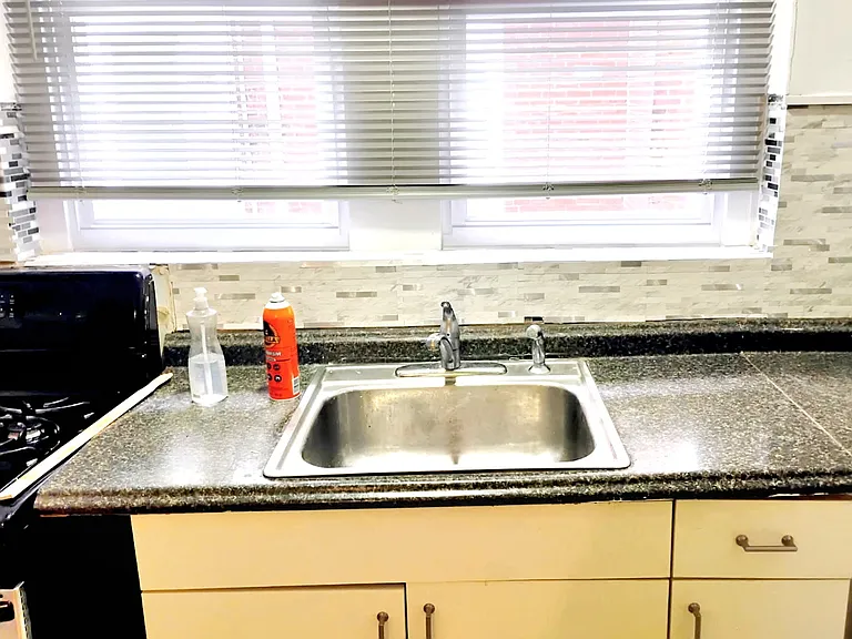 623 N 64th St #1 — Photo 9