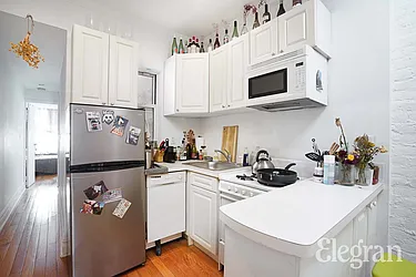 Rented by (Legacy) Elegran