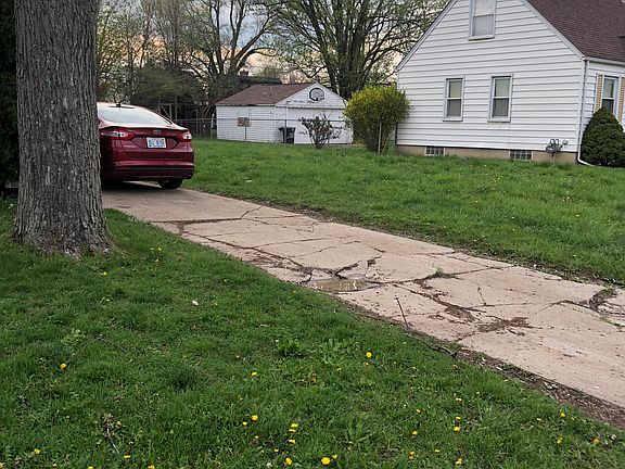 2nd image of 6245 Grandville Ave
