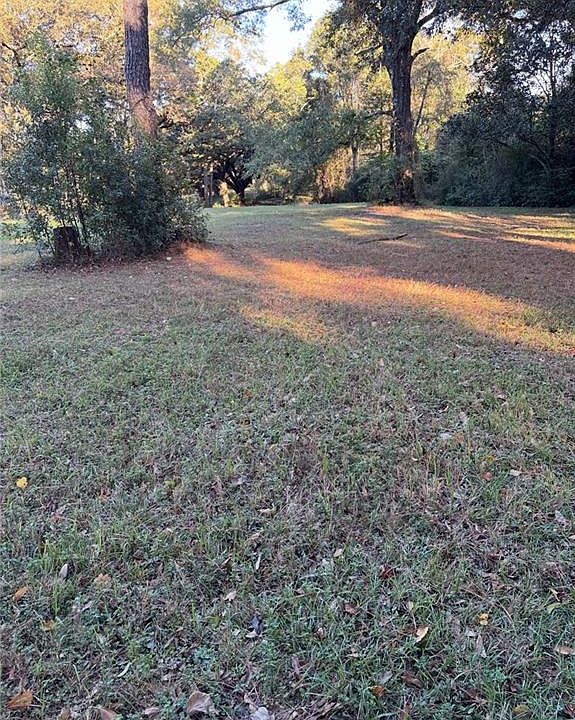 2nd image of 5741 Hillview Rd #1