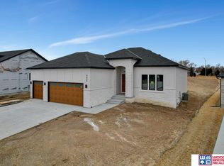 9639 Topher Blvd, Lincoln, NE 68526