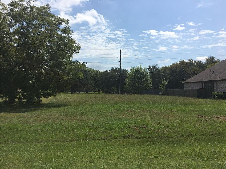 1st image of 32711 Waterfowl Dr