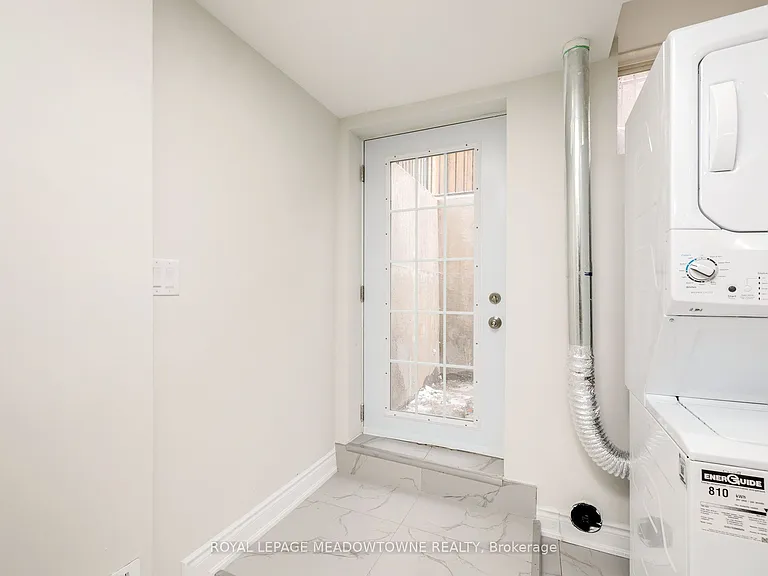 1603 Hume Way #BASEMENT — Photo 4