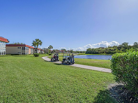 5th image of 67 Royal Oak Drive #206