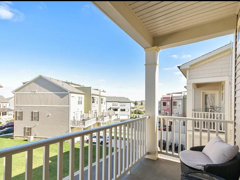 3321 Stone Barn Dr — Photo 28