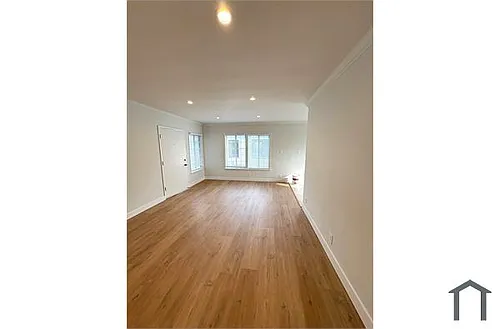 3326 Woodbine St #7 Photo 1