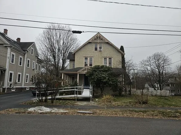 42 Garfield St, Greenfield, MA 01301