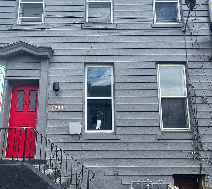 1st image of 203 N 2nd St #2