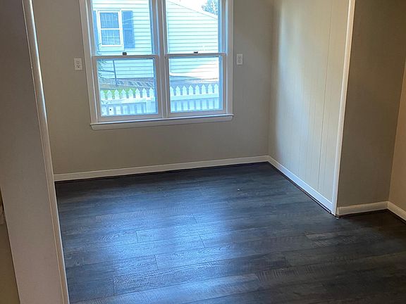 3rd image of 144 S Washington St #1