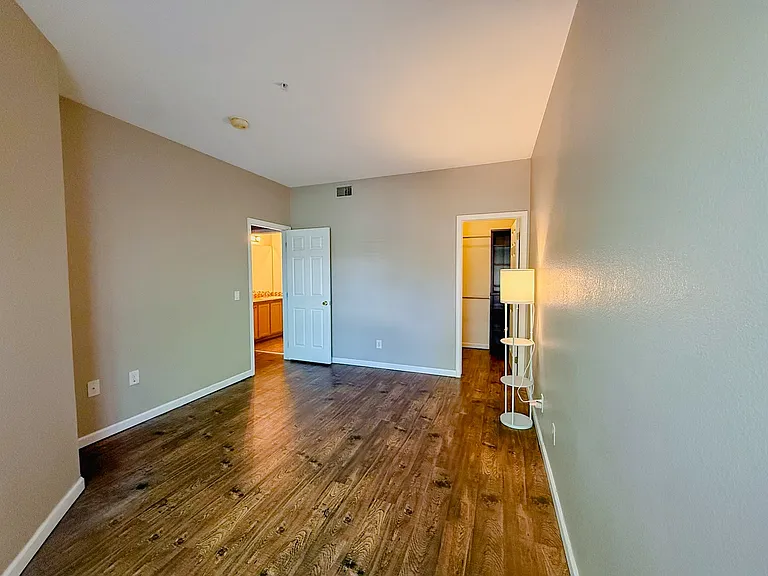 8707 E Florida Ave #406 — Photo 9