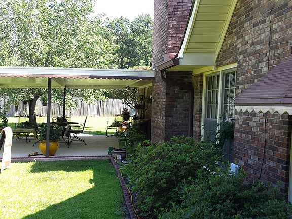 2nd image of 155 Bentwood Dr