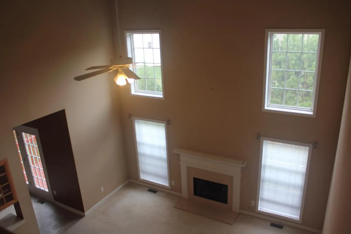 4 bed, 3.5 bath, 3246 sqft, $3,250 — Photo 4