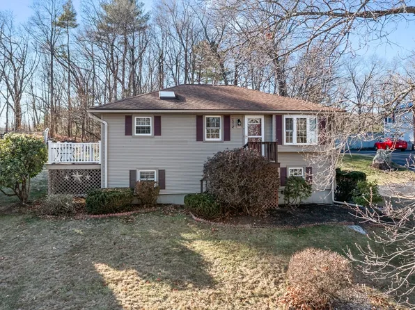 4 Louis Ballard Ln, Millbury, MA 01527