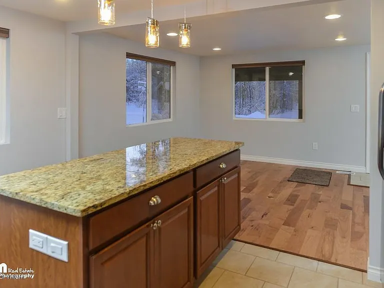 21615 Settlers Dr — Photo 4