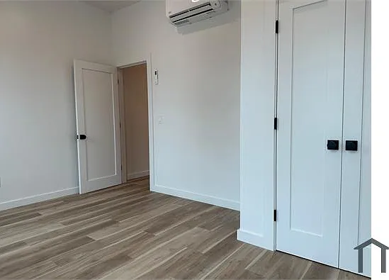 2130 Tasker St #1 — Photo 13
